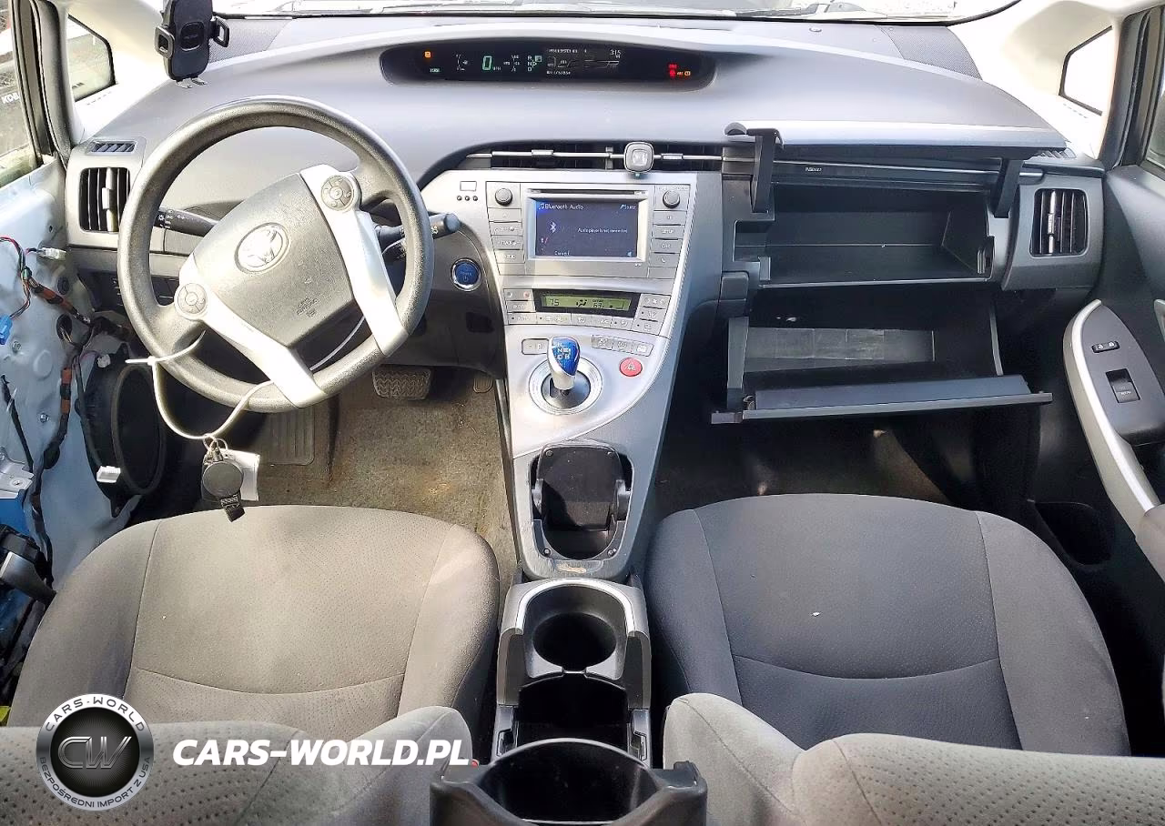 2015 Toyota Prius Two VIN:JTDKN3DU7F0406410 - 8
