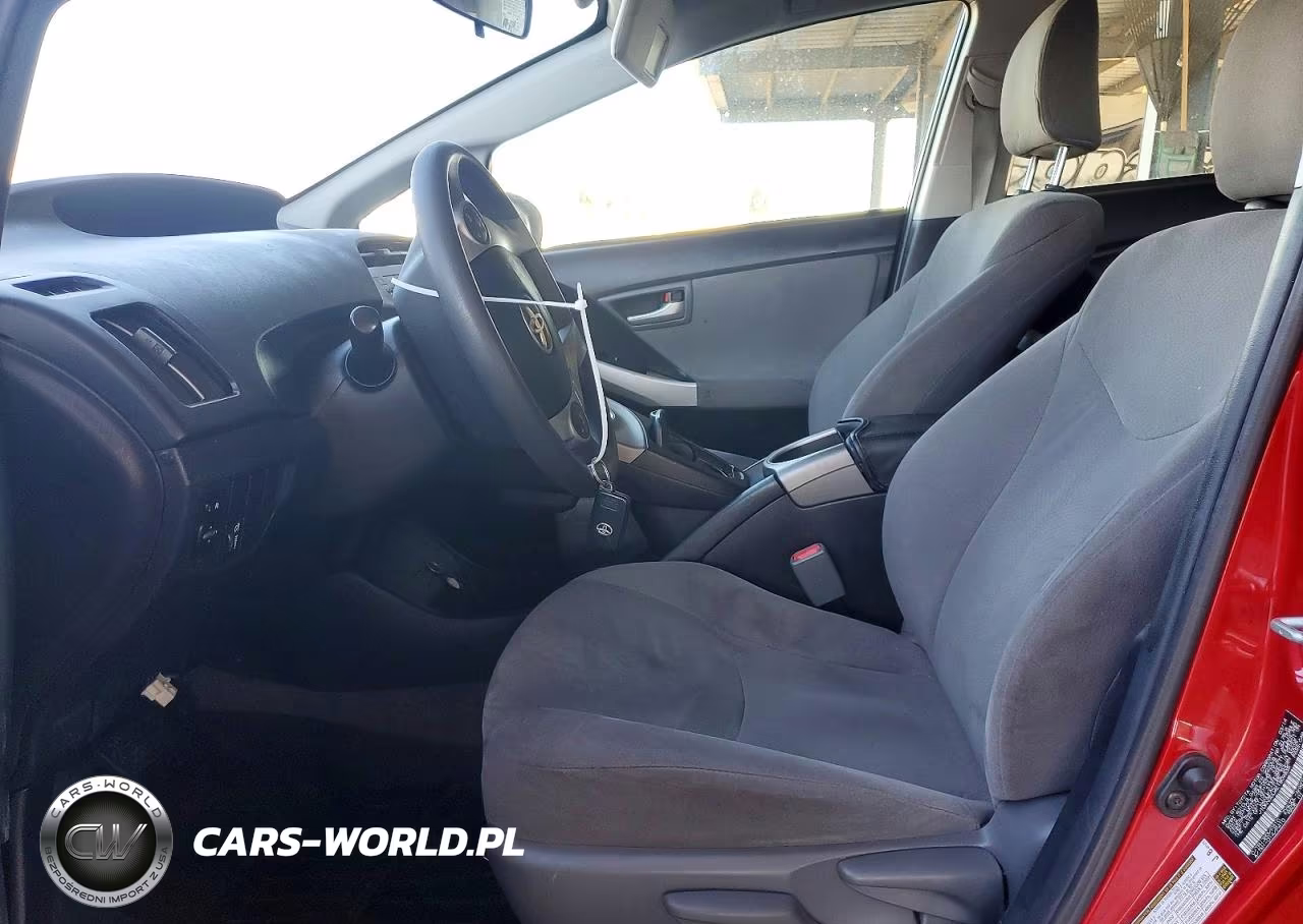 2014 Toyota Prius Two VIN:JTDKN3DU4E1809835 - 7
