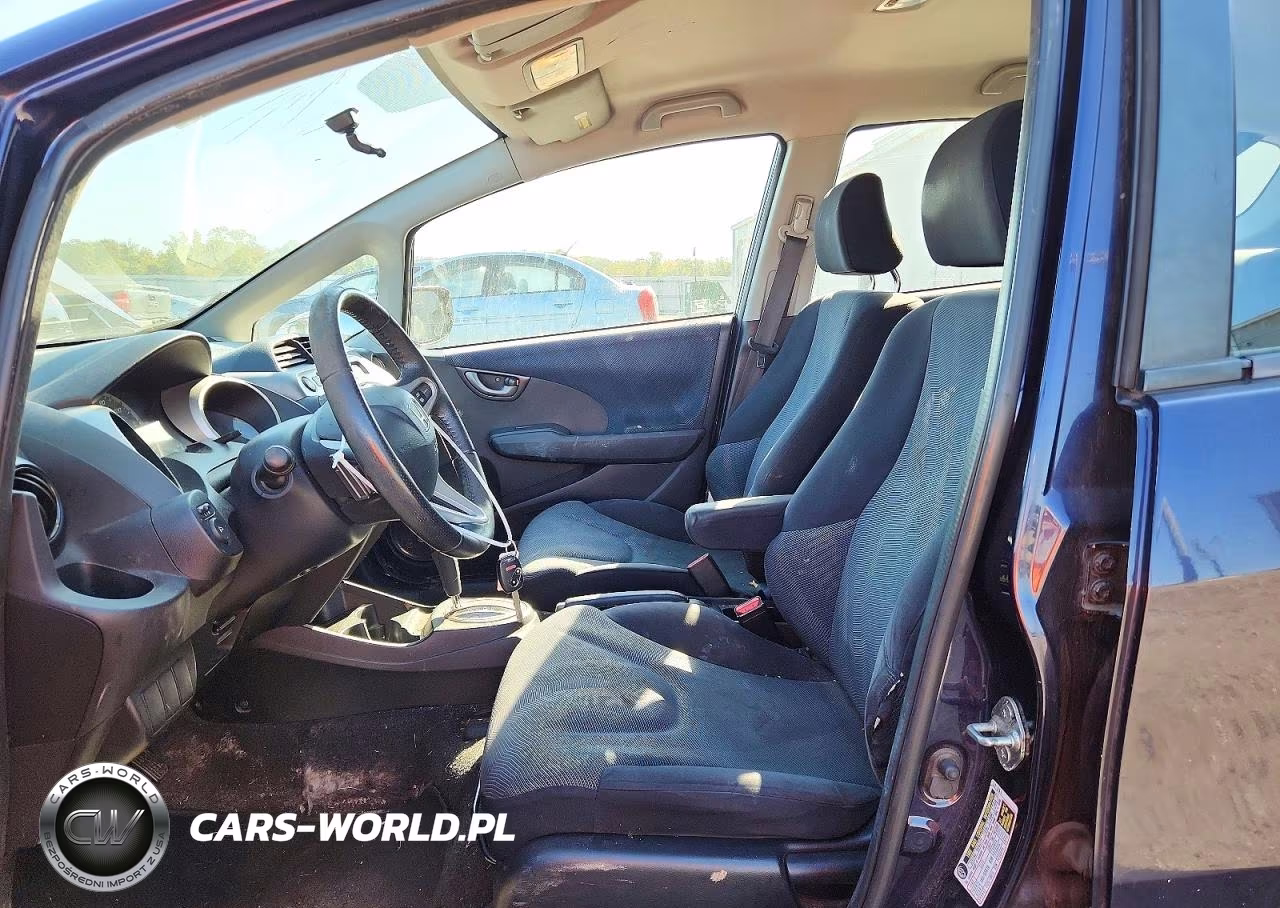 2010 Honda Fit Sport VIN:JHMGE8H46AC007152 - 7