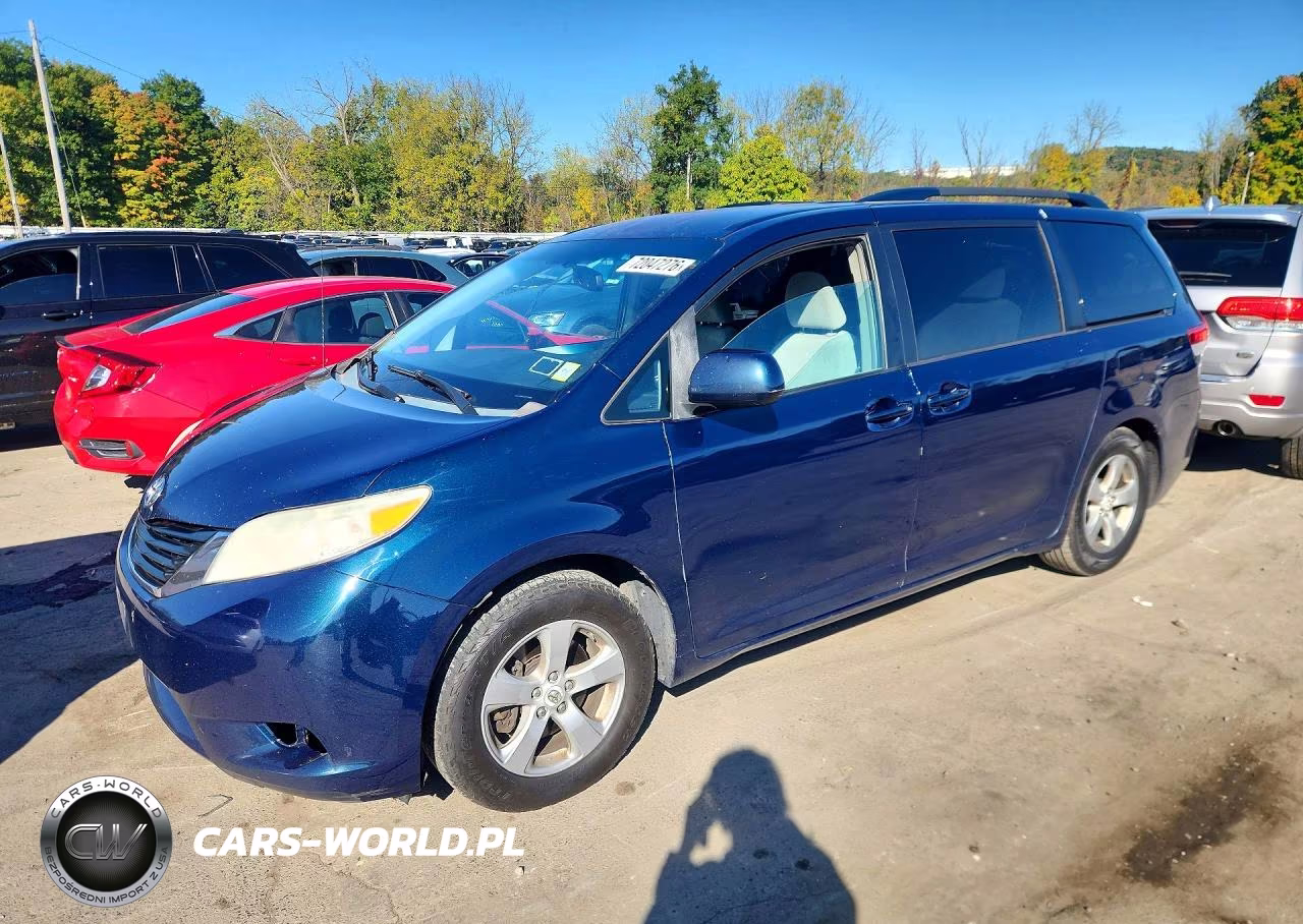 2011 Toyota Sienna Le VIN:5TDKK3DC3BS076658 - 1