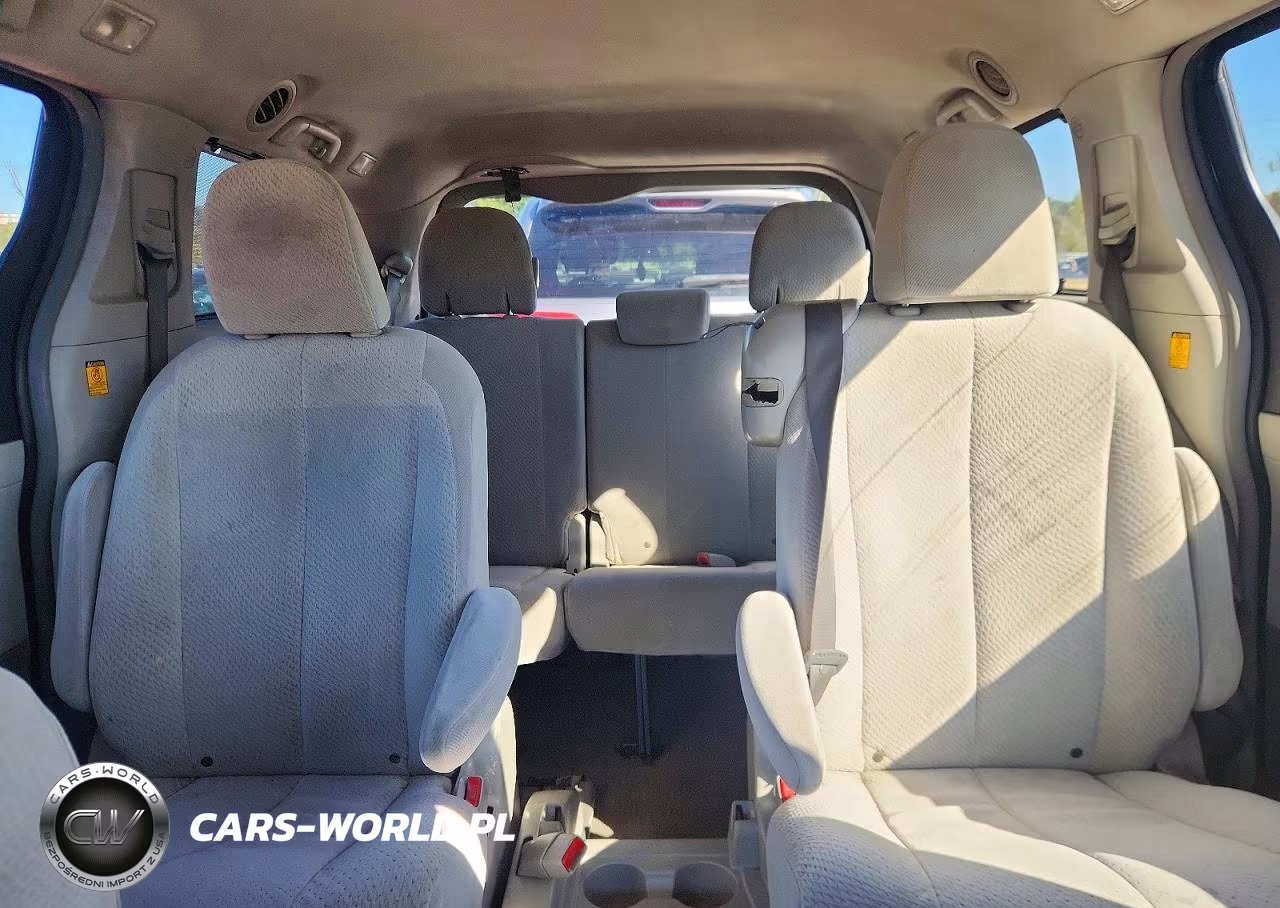 2011 Toyota Sienna Le VIN:5TDKK3DC3BS076658 - 10