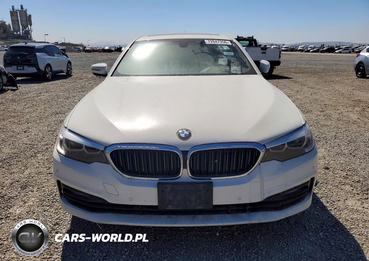 2018 BMW 530E VIN:WBAJA9C58JB252403 - 5