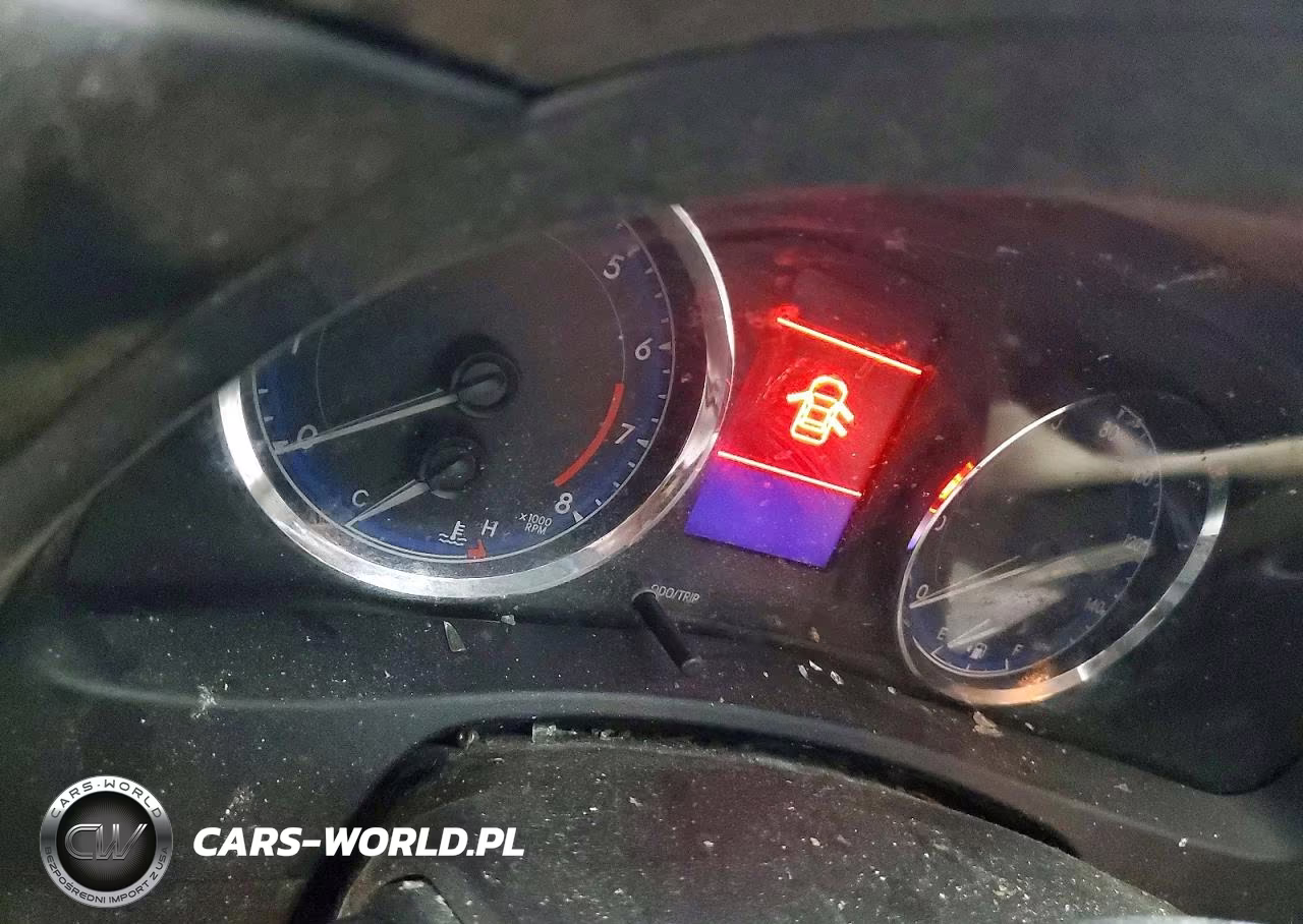 2018 Toyota Corolla Le VIN:2T1BURHE8JC006914 - 9