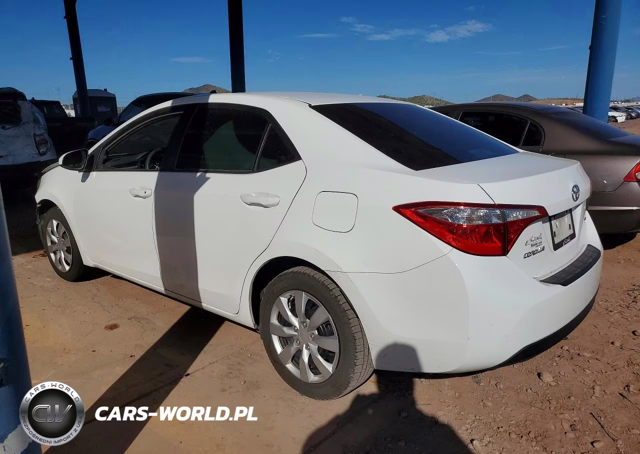 2015 Toyota Corolla Le VIN:5YFBURHE4FP346889 - 2