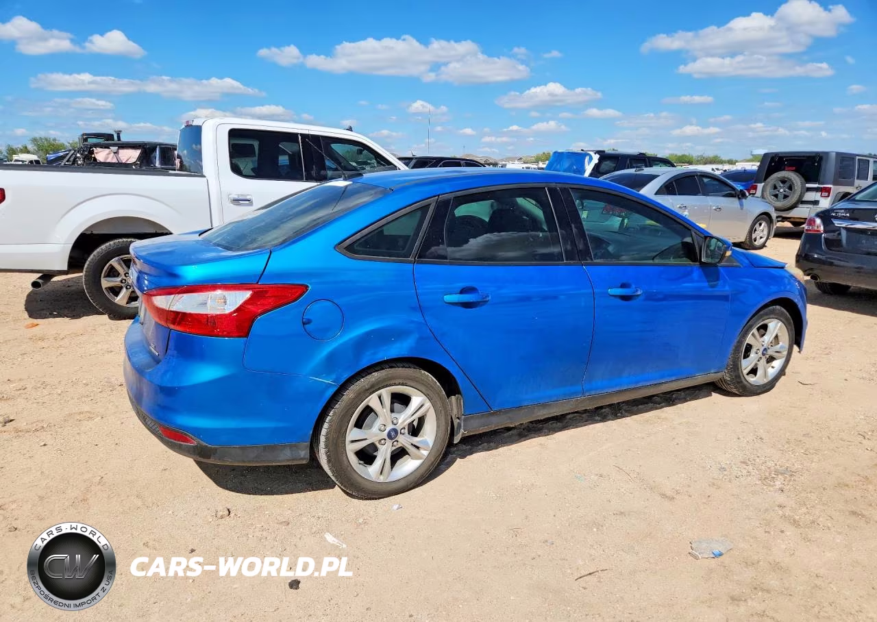 2014 Ford Focus Se VIN:1FADP3F25EL117494 - 3