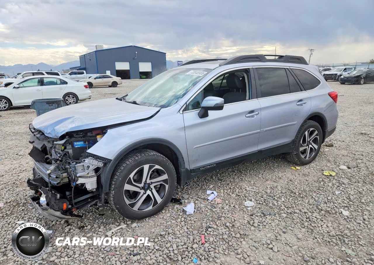 2016 Subaru Outback 3.6R Limited – zdjęcie 1 z 12