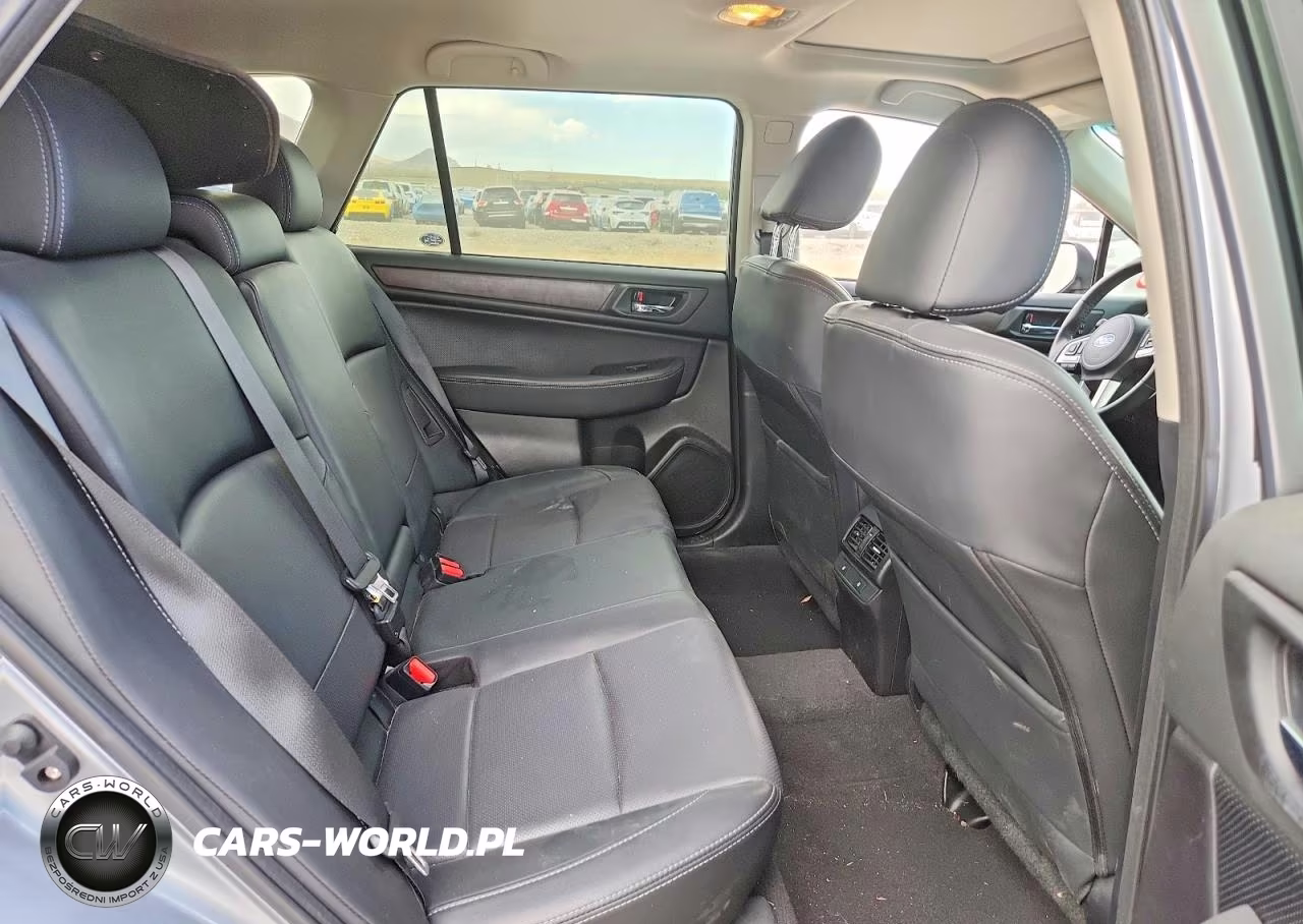 2016 Subaru Outback 3.6R Limited VIN:4S4BSENC2G3357512 - 10