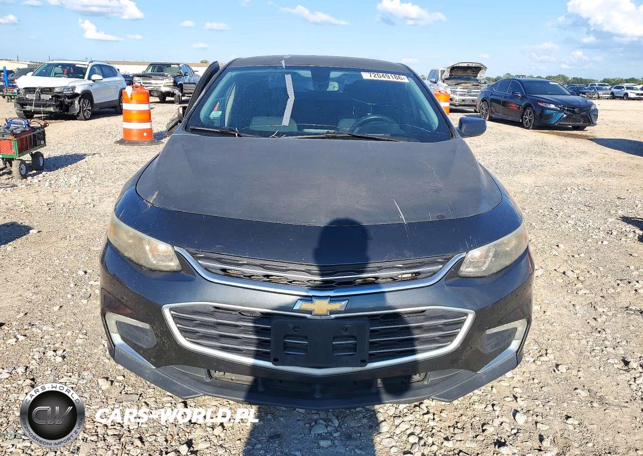 2017 Chevrolet Malibu Lt VIN:1G1ZE5ST4HF220952 - 5