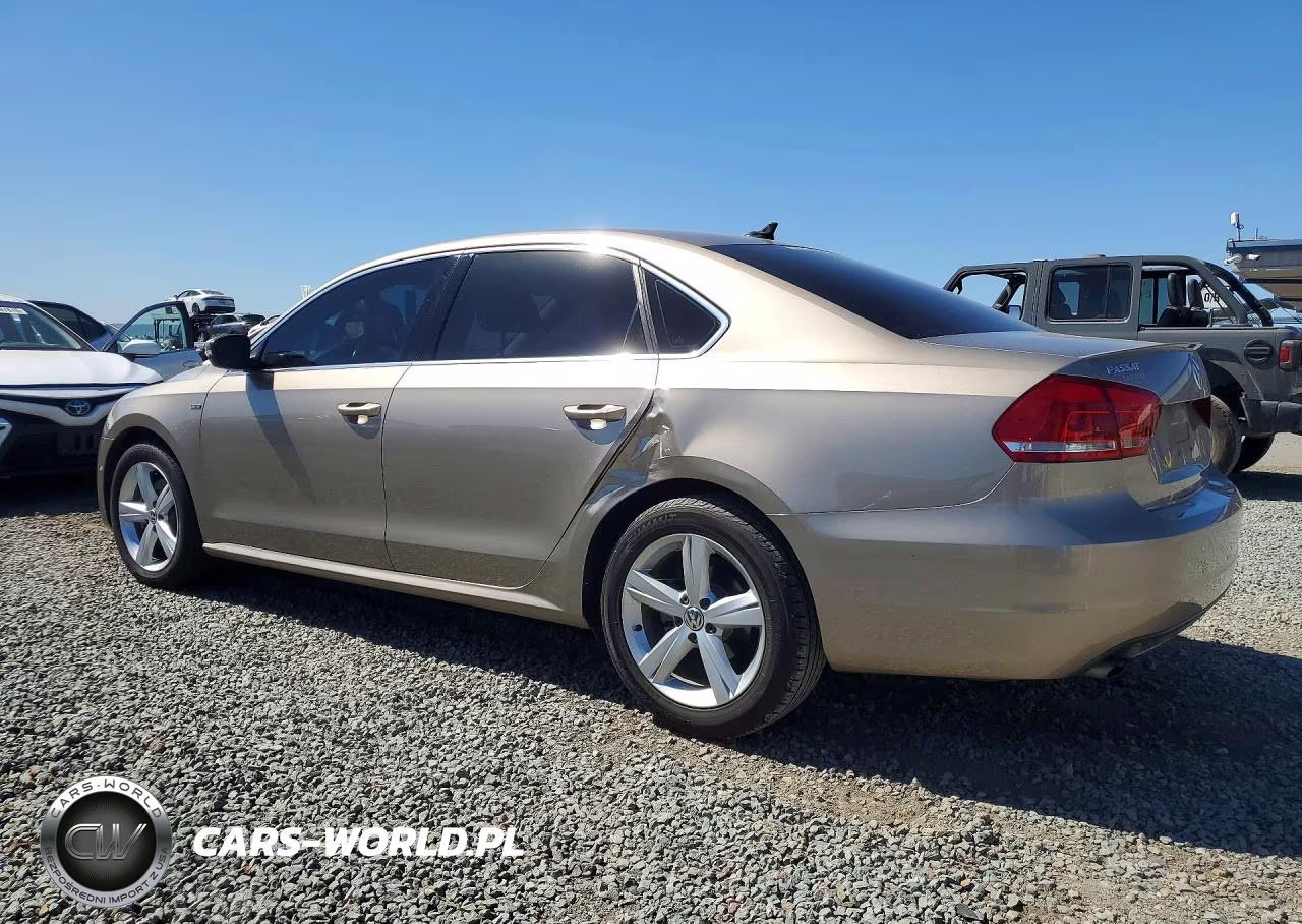 2015 Volkswagen Passat S VIN:1VWAT7A34FC116982 - 2