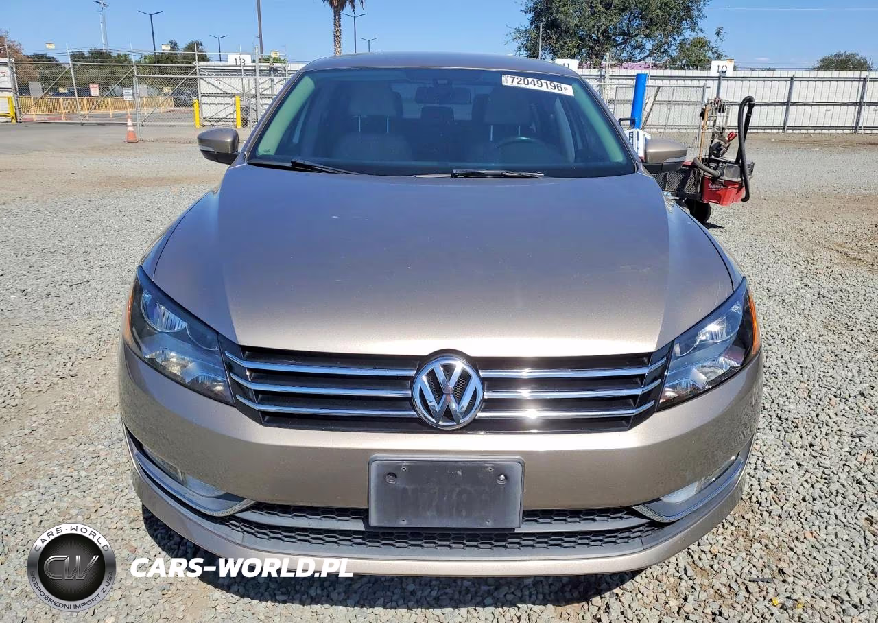 2015 Volkswagen Passat S VIN:1VWAT7A34FC116982 - 5
