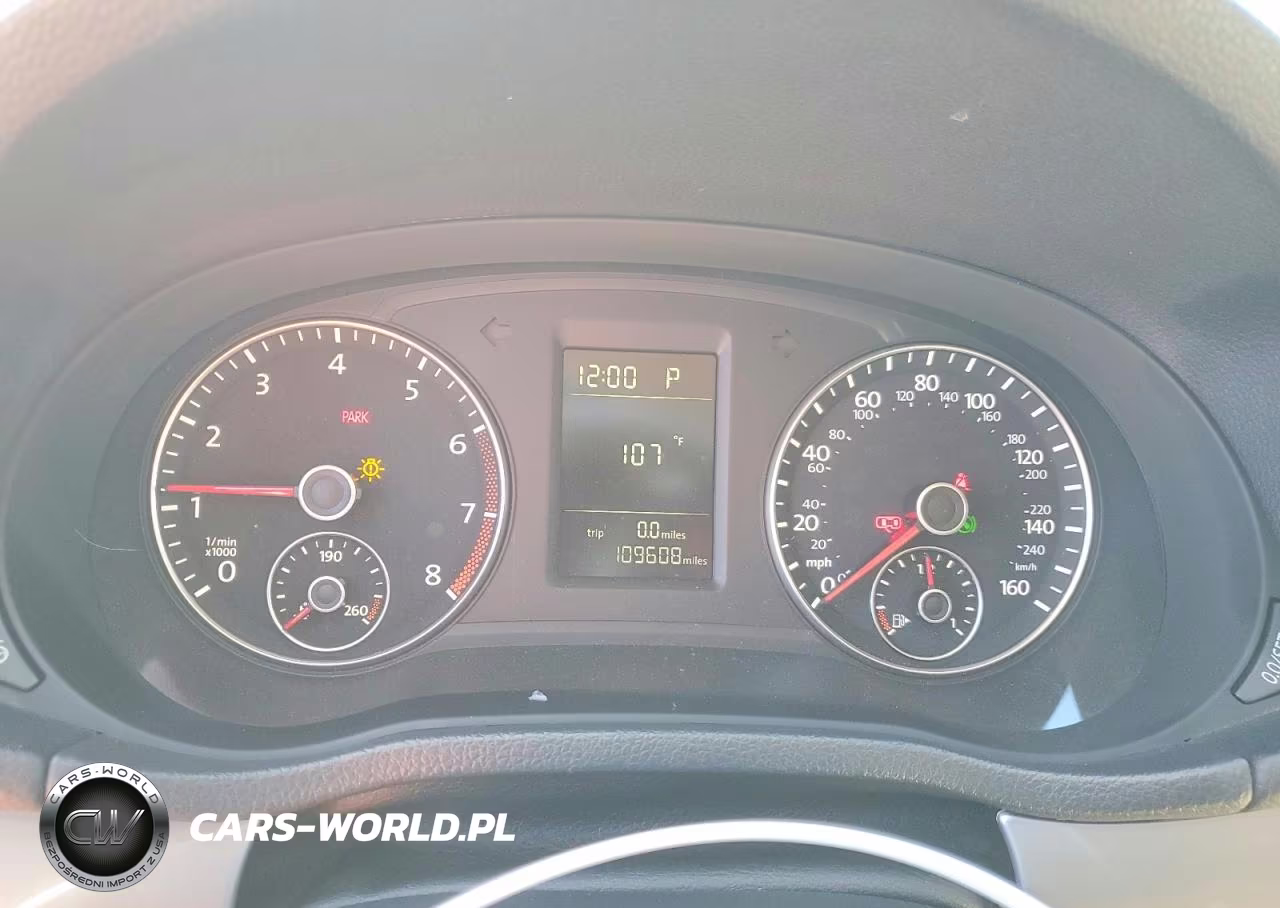 2015 Volkswagen Passat S VIN:1VWAT7A34FC116982 - 9