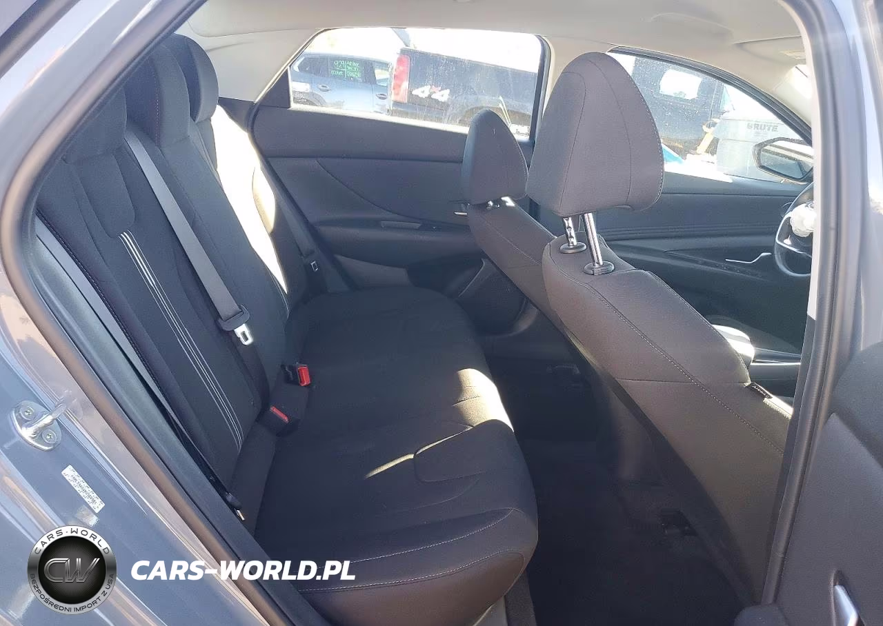 2022 Hyundai Elantra Sel VIN:KMHLS4AG6NU368981 - 10