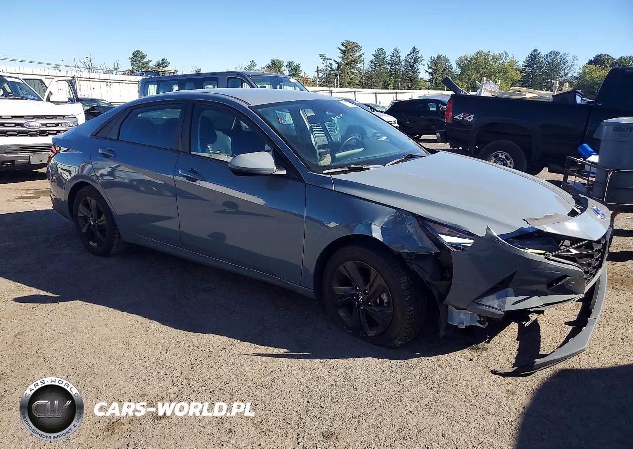 2022 Hyundai Elantra Sel VIN:KMHLS4AG6NU368981 - 4