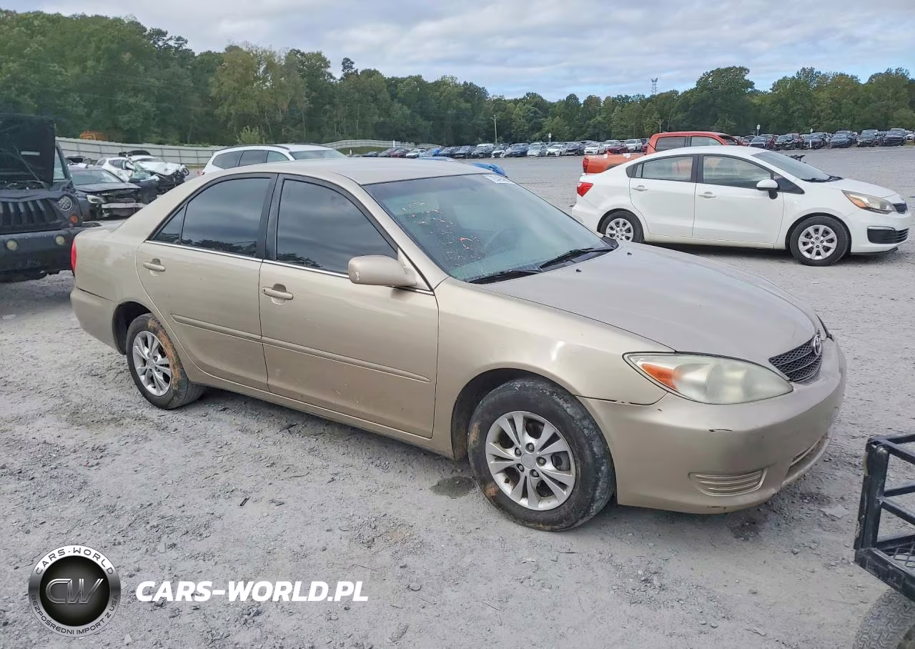 2004 Toyota Camry Le V6 VIN:4T1BF32K04U589021 - 4