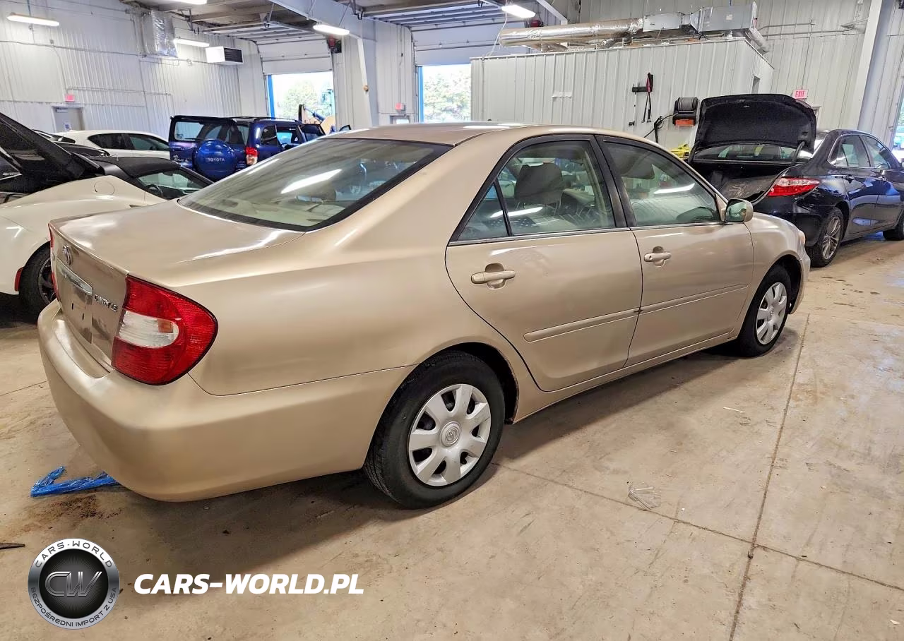 2003 Toyota Camry Le VIN:4T1BE32K53U133260 - 3
