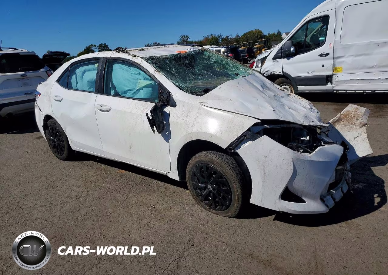 2017 Toyota Corolla Le VIN:2T1BURHEXHC956038 - 4