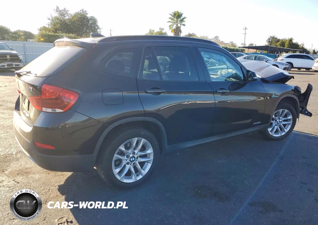 2015 BMW X1 xDrive28I VIN:WBAVL1C54FVY34873 - 3
