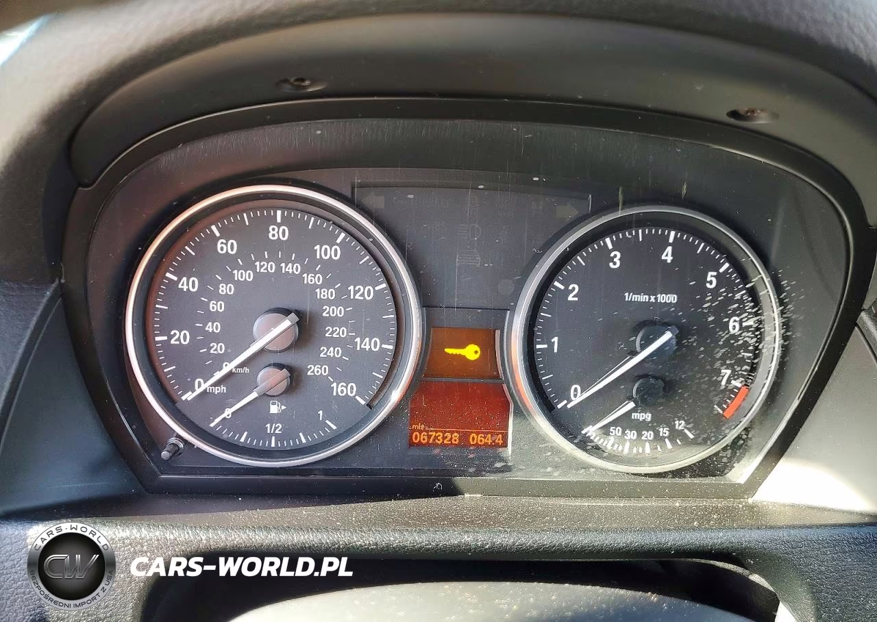 2015 BMW X1 xDrive28I VIN:WBAVL1C54FVY34873 - 9