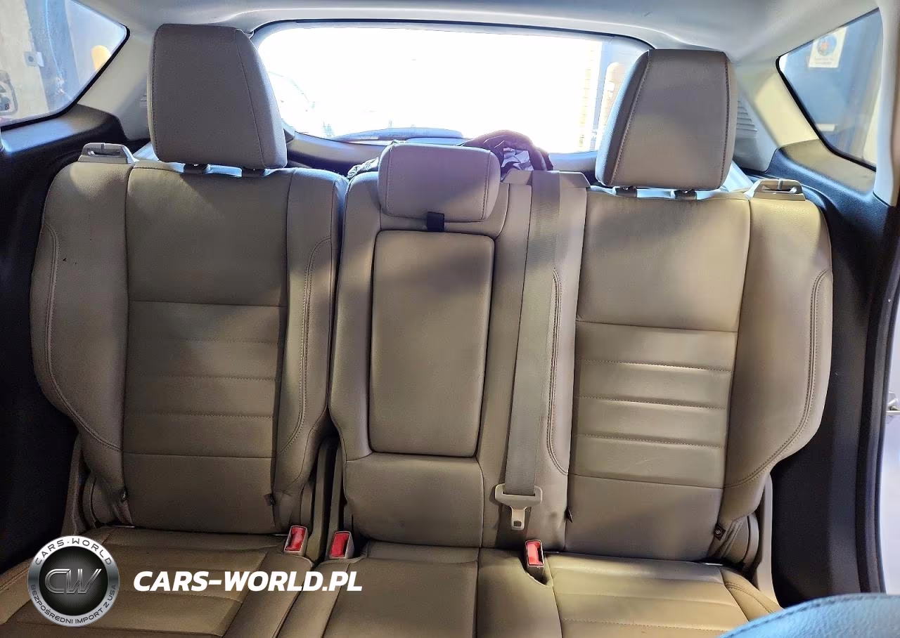 2015 Ford C-Max Sel VIN:1FADP5BU8FL115307 - 10