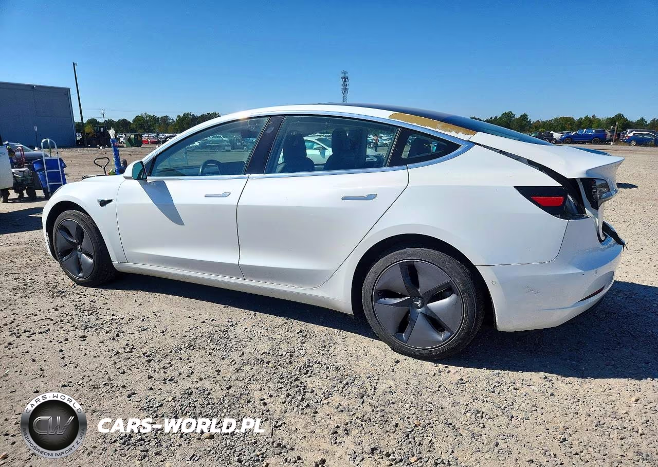 2018 Tesla Model 3 VIN:5YJ3E1EB2JF066924 - 2