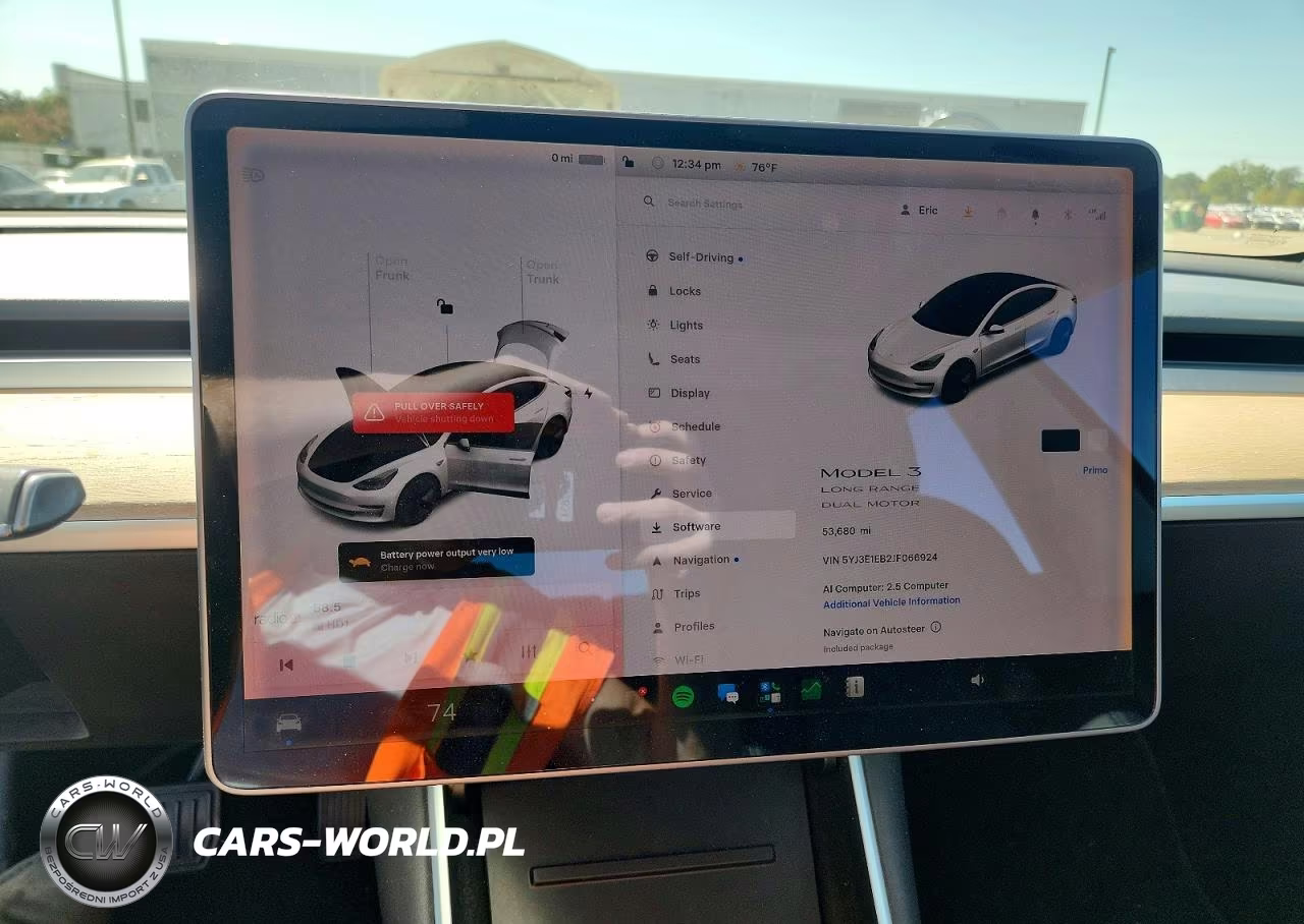 2018 Tesla Model 3 VIN:5YJ3E1EB2JF066924 - 9