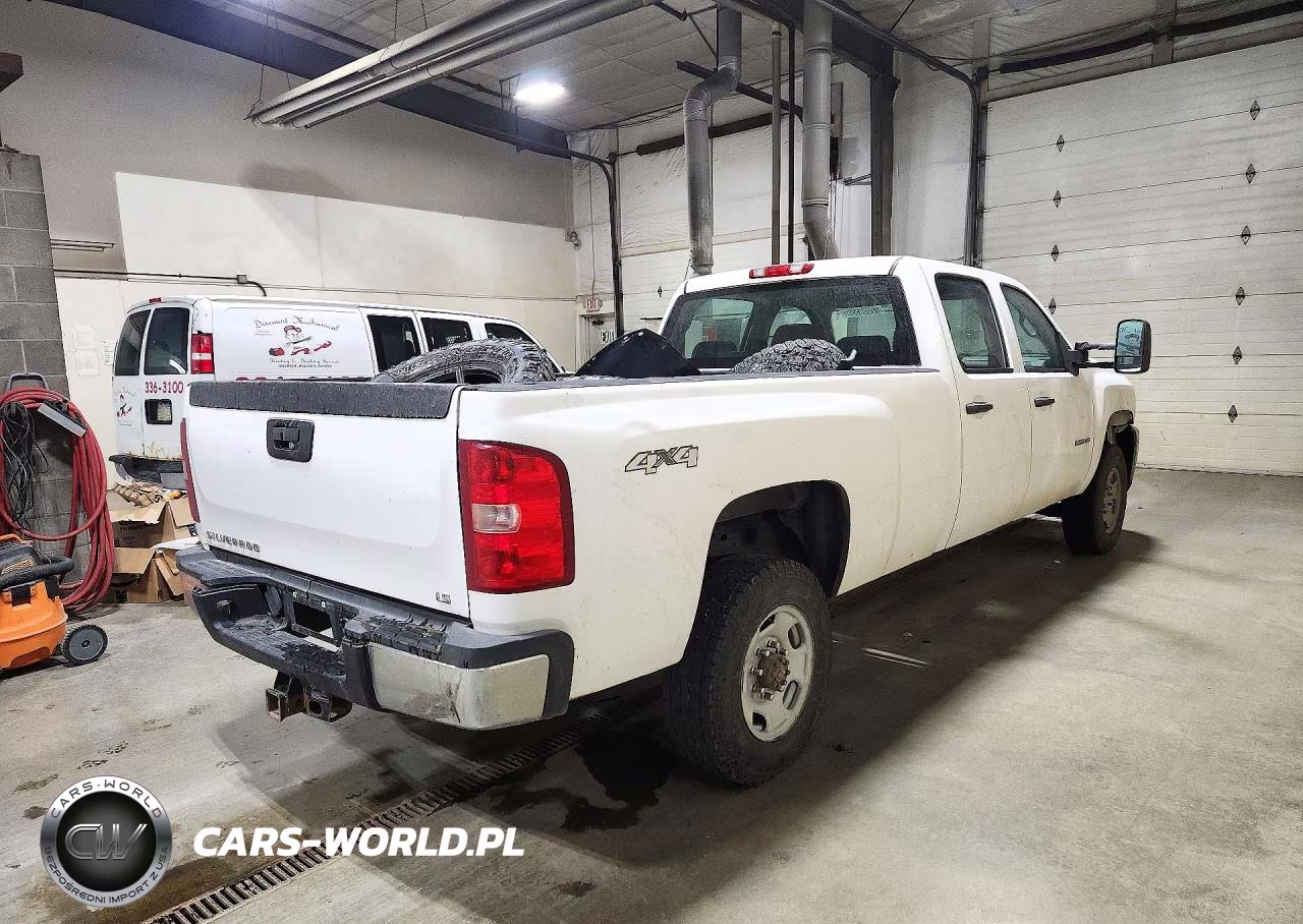 2012 Chevrolet Silverado K2500 Heavy Duty VIN:1GC1KVC83CF152594 - 3