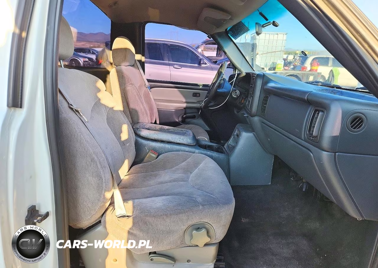 2000 Chevrolet Silverado C1500 VIN:1GCEC14V5YE422885 - 10