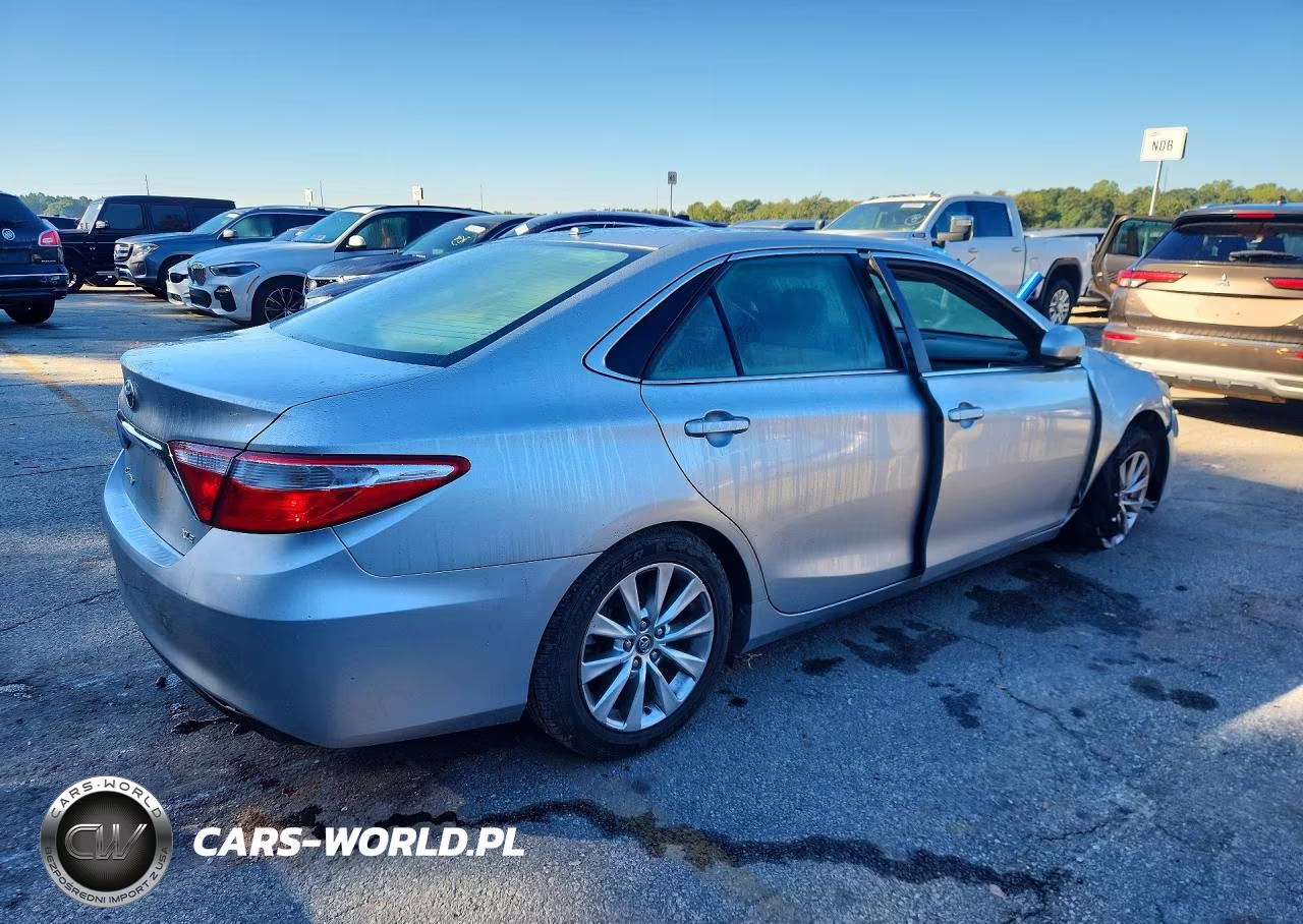 2017 Toyota Camry Xle VIN:4T1BF1FK9HU807073 - 3