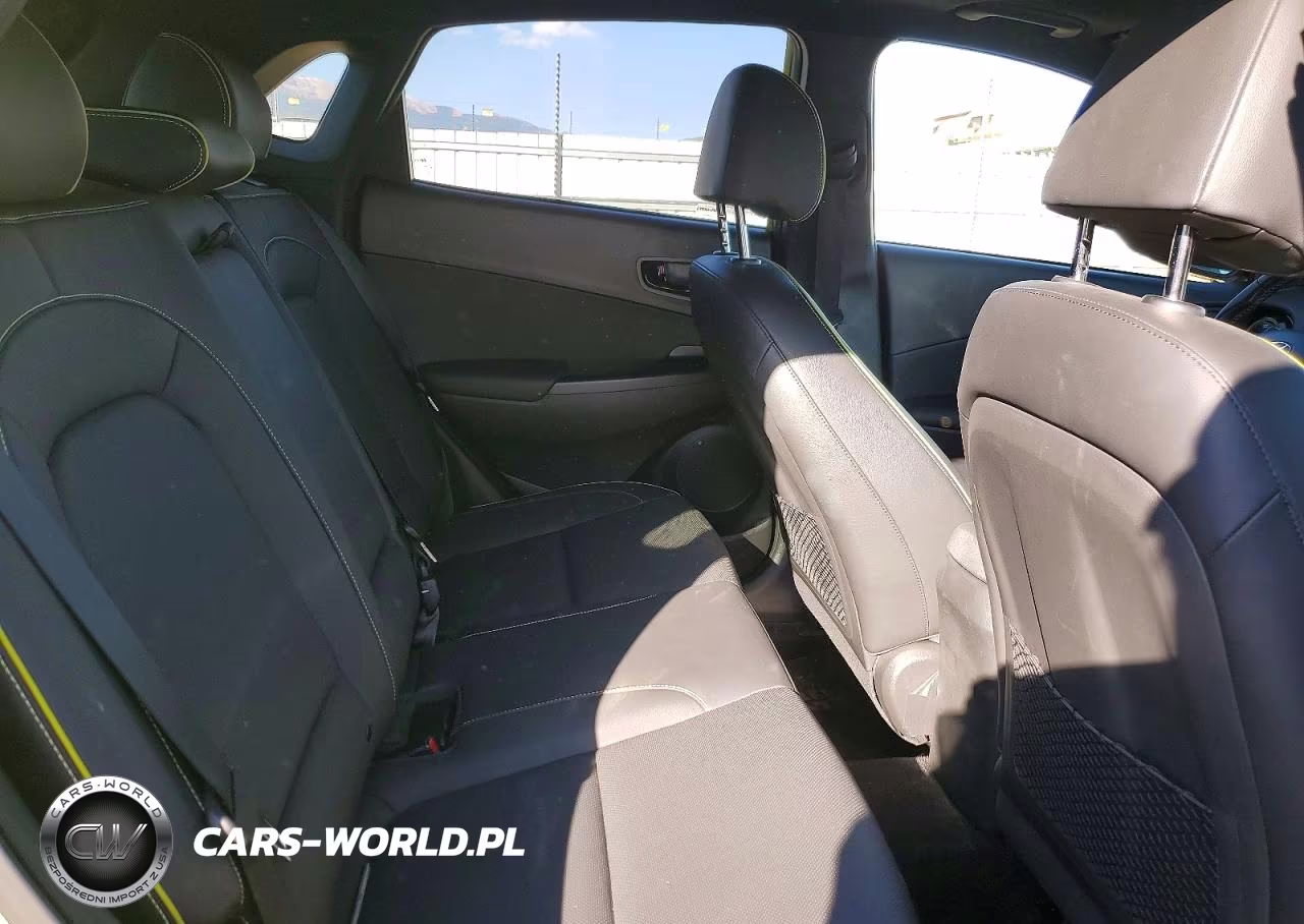 2019 Hyundai Kona Ultimate VIN:KM8K5CA50KU265353 - 10