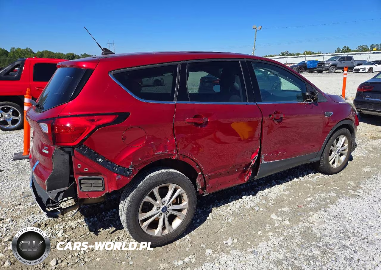 2019 Ford Escape Se VIN:1FMCU0GD0KUA87609 - 3