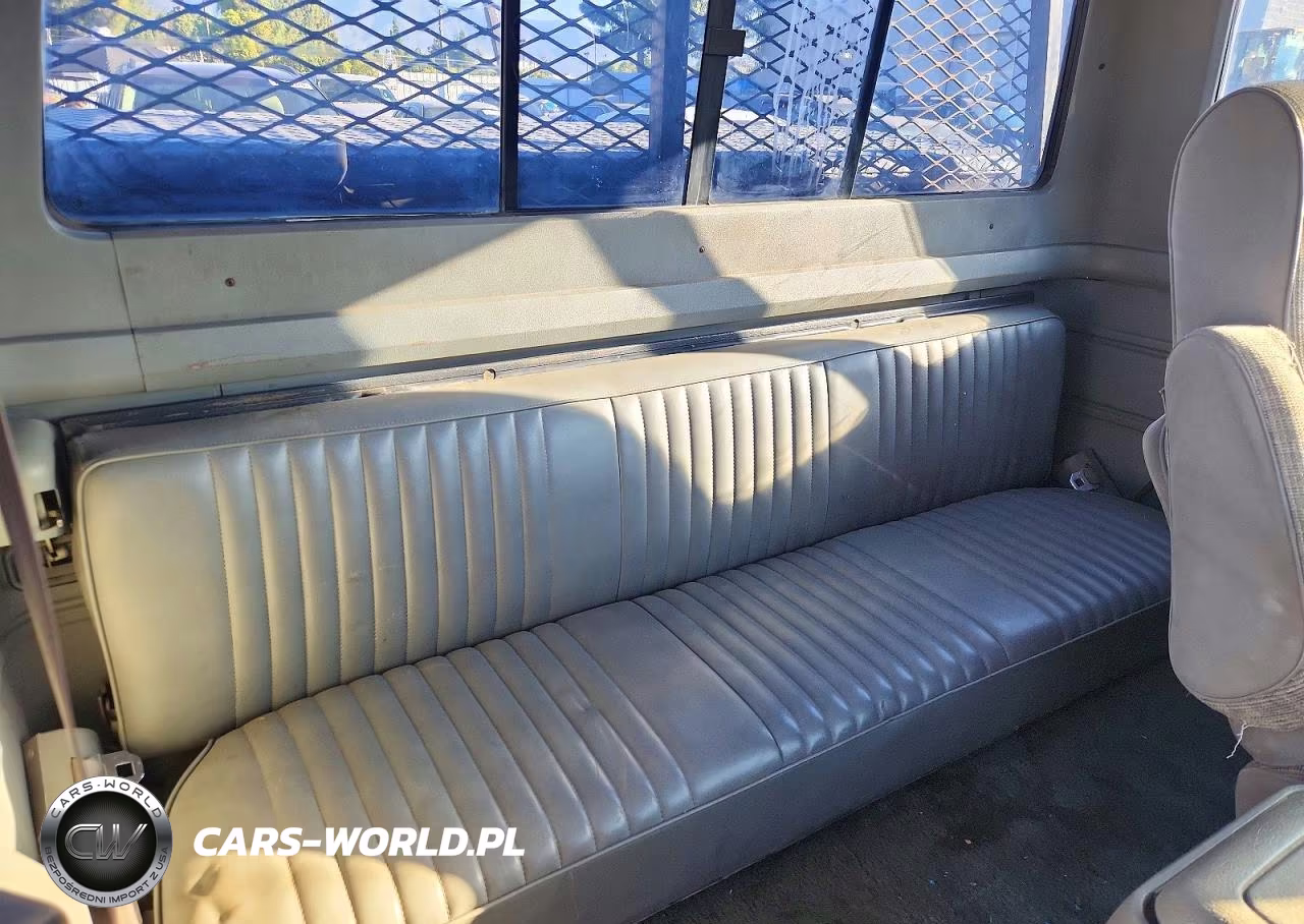 1988 Ford F250 VIN:1FTHX25G6JKA25426 - 10