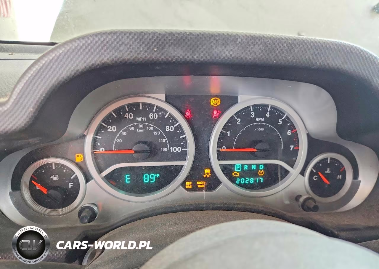 2008 Jeep Wranger VIN:1J4GA64148L650116 - 9