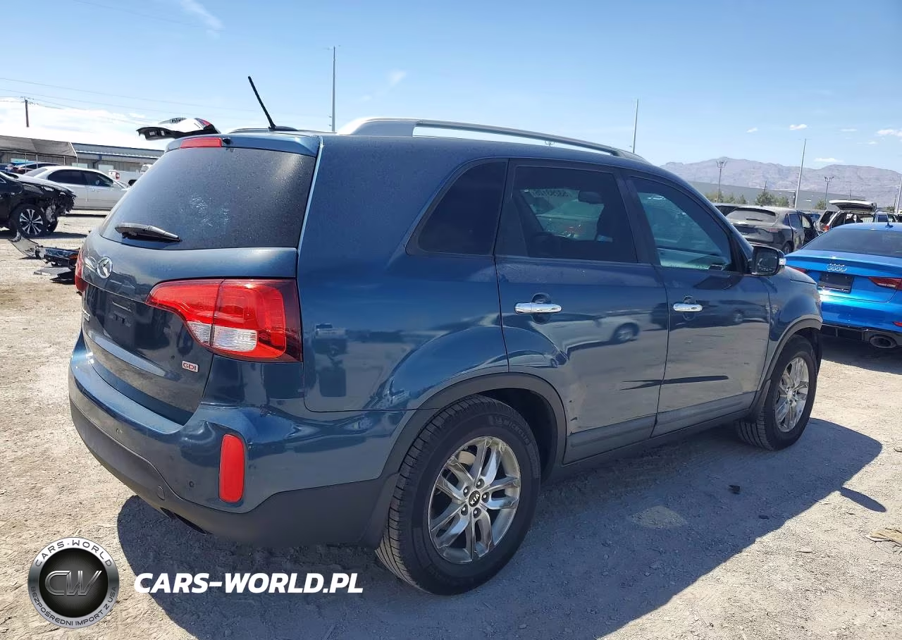 2015 Kia Sorento Lx VIN:5XYKT4A69FG599915 - 3