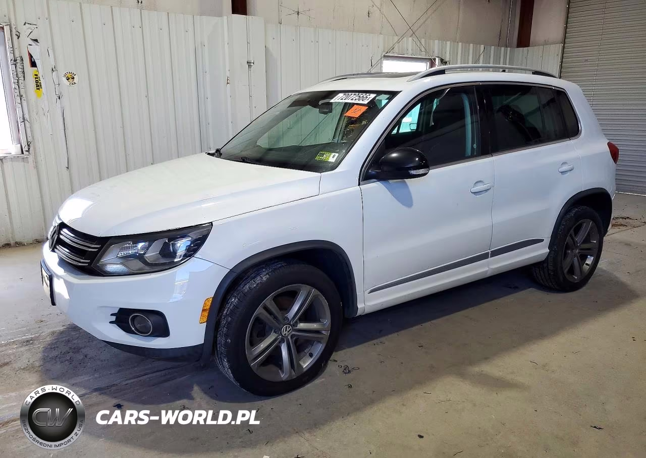 2017 Volkswagen Tiguan Sport VIN:WVGUV7AX8HK014831 - 1