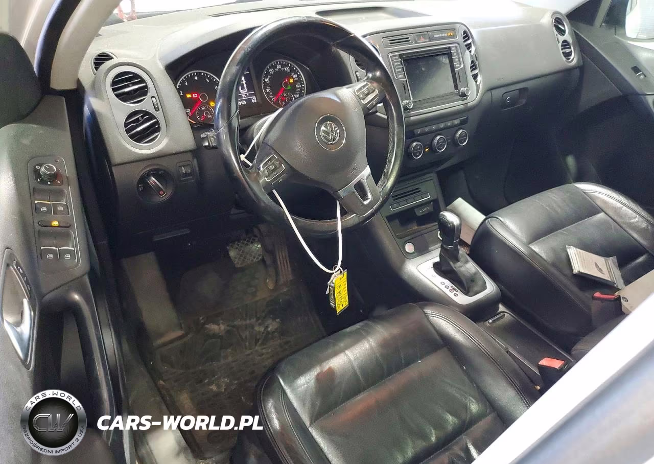 2017 Volkswagen Tiguan Sport VIN:WVGUV7AX8HK014831 - 8