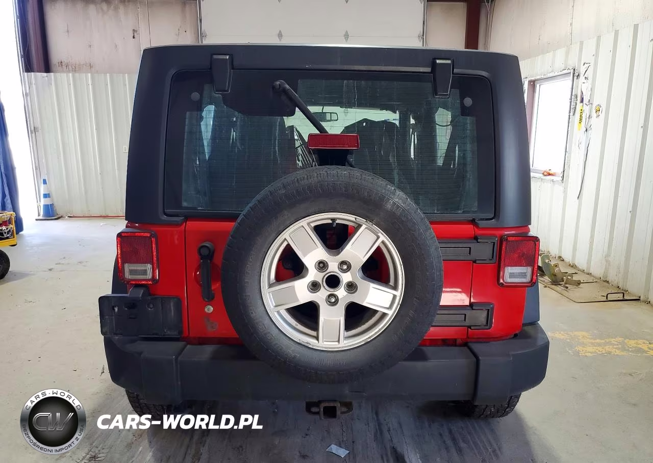 2015 Jeep Wrangler Unlimited Sport VIN:1C4BJWKG3FL533907 - 6