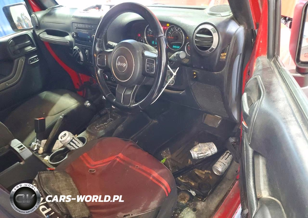 2015 Jeep Wrangler Unlimited Sport VIN:1C4BJWKG3FL533907 - 8