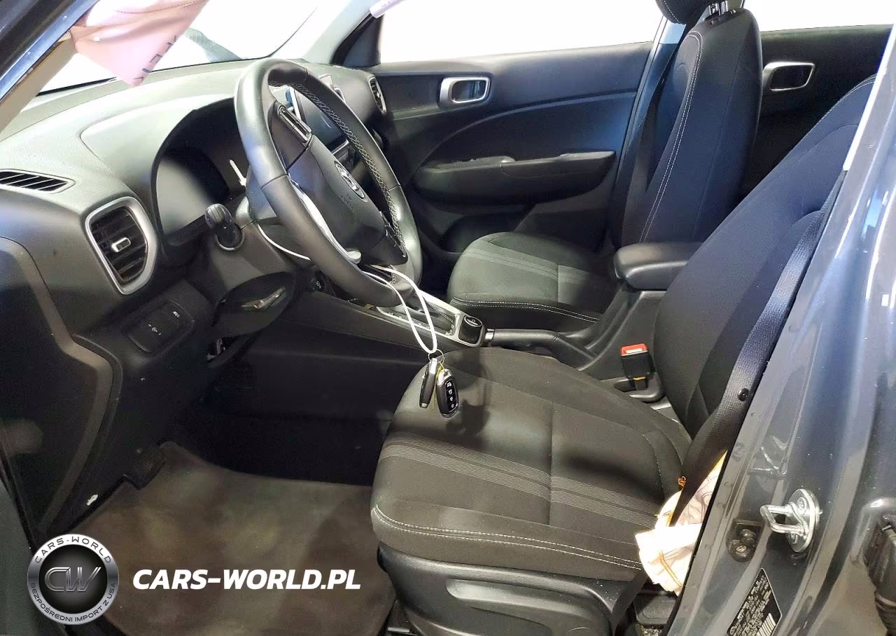 2025 Hyundai Venue Sel VIN:KMHRC8A37SU372772 - 7