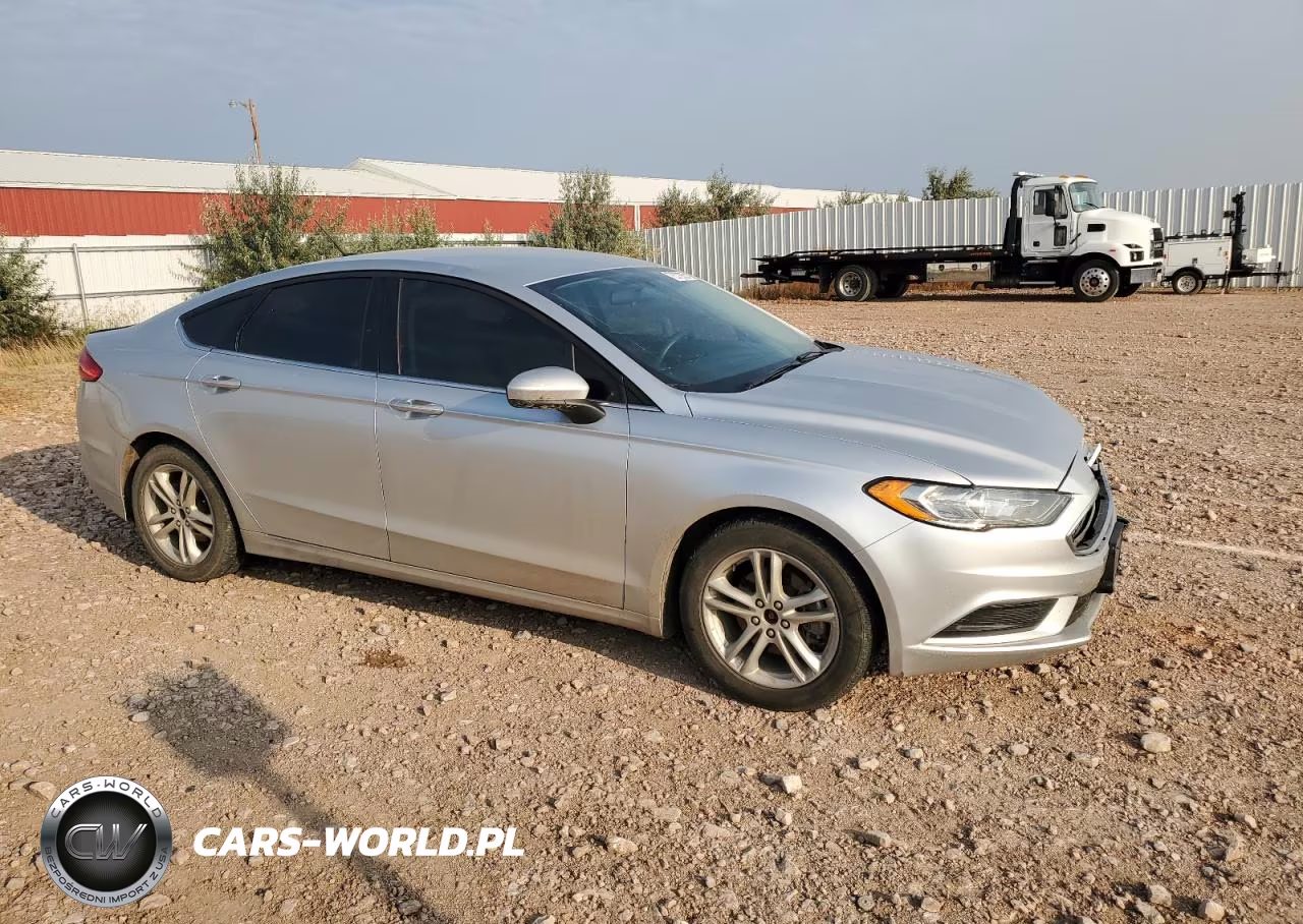 2018 Ford Fusion Se VIN:3FA6P0H74JR273232 - 4