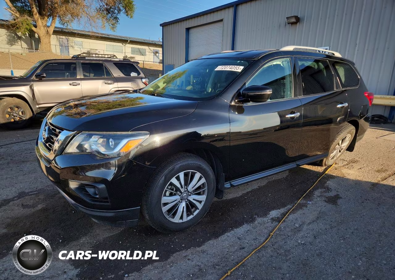 2020 Nissan Pathfinder S