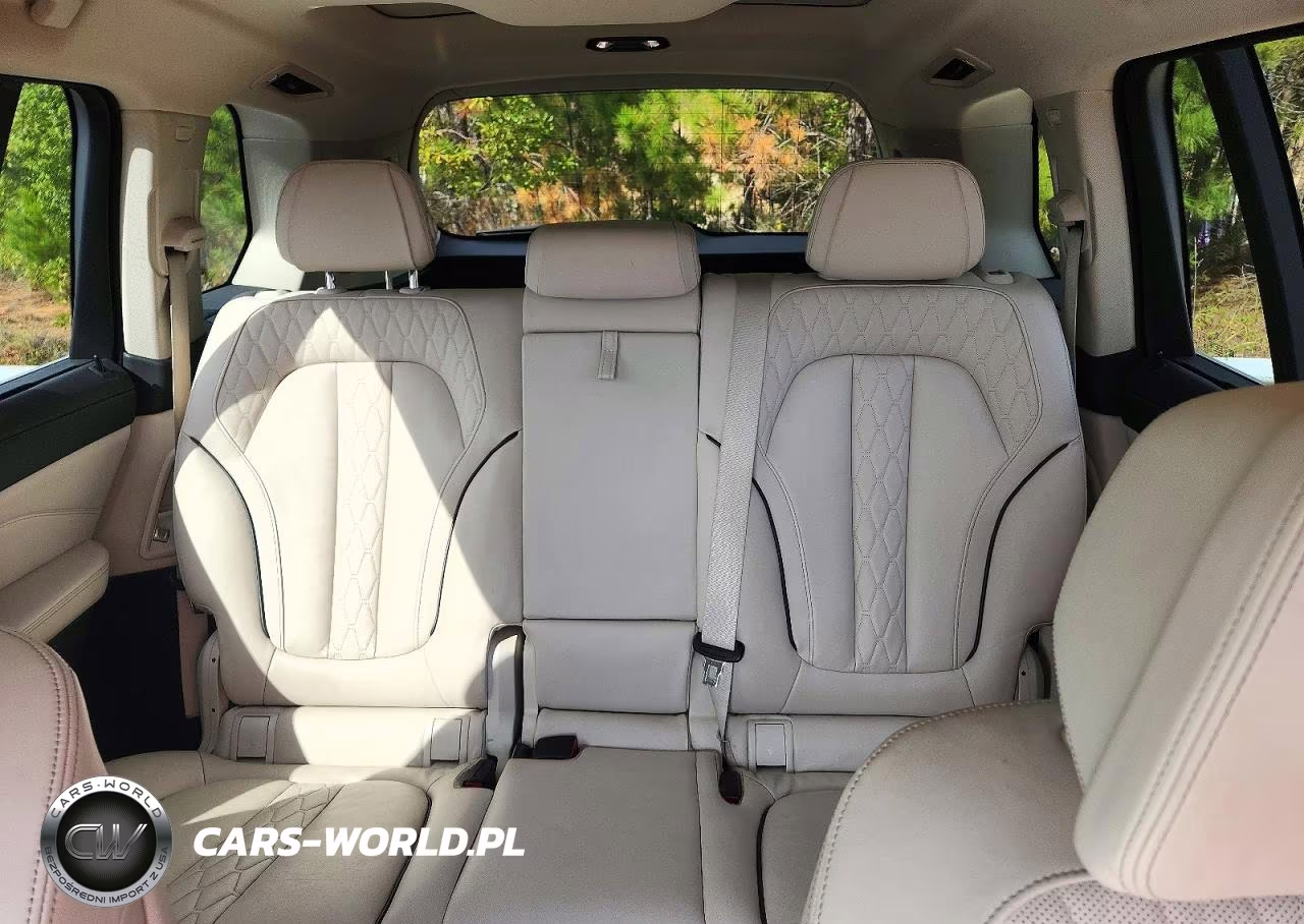 2020 BMW X7 xDrive40I VIN:5UXCW2C05L9C77103 - 10
