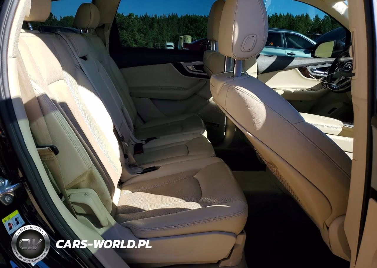 2018 Audi Q7 Premium Plus VIN:WA1LHAF79JD019425 - 11