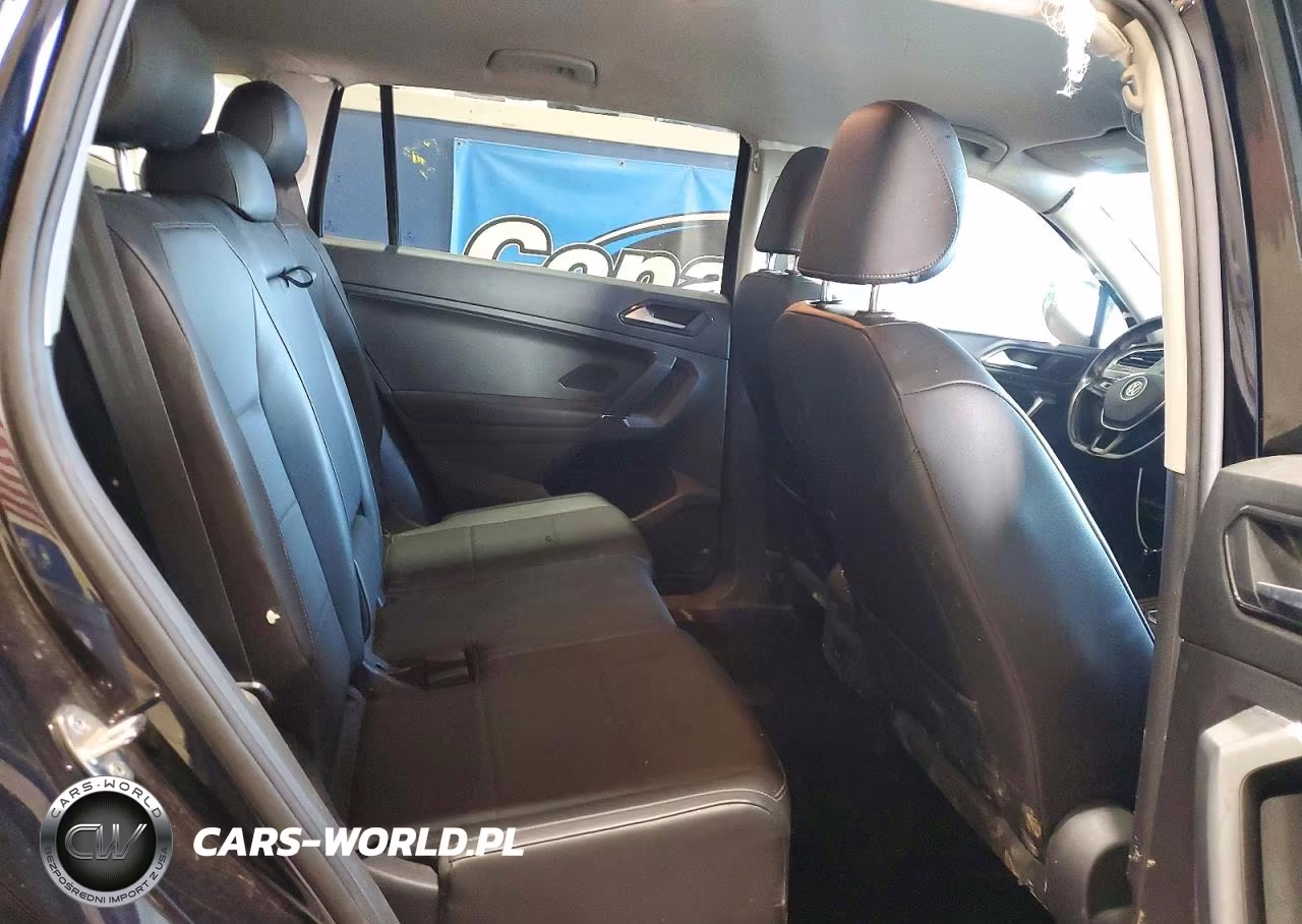 2018 Volkswagen Tiguan Se VIN:3VV2B7AX5JM143985 - 10