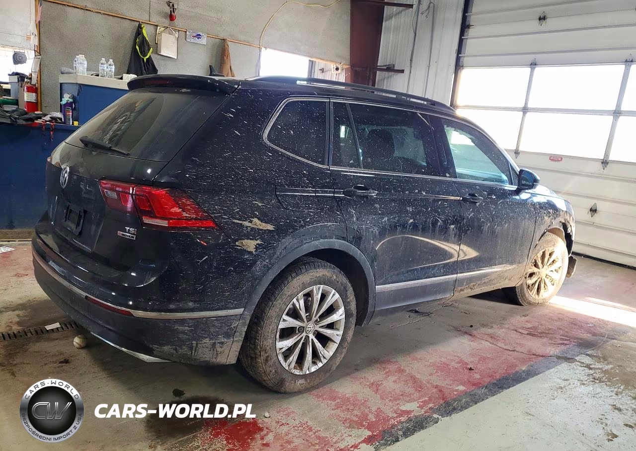 2018 Volkswagen Tiguan Se VIN:3VV2B7AX5JM143985 - 3