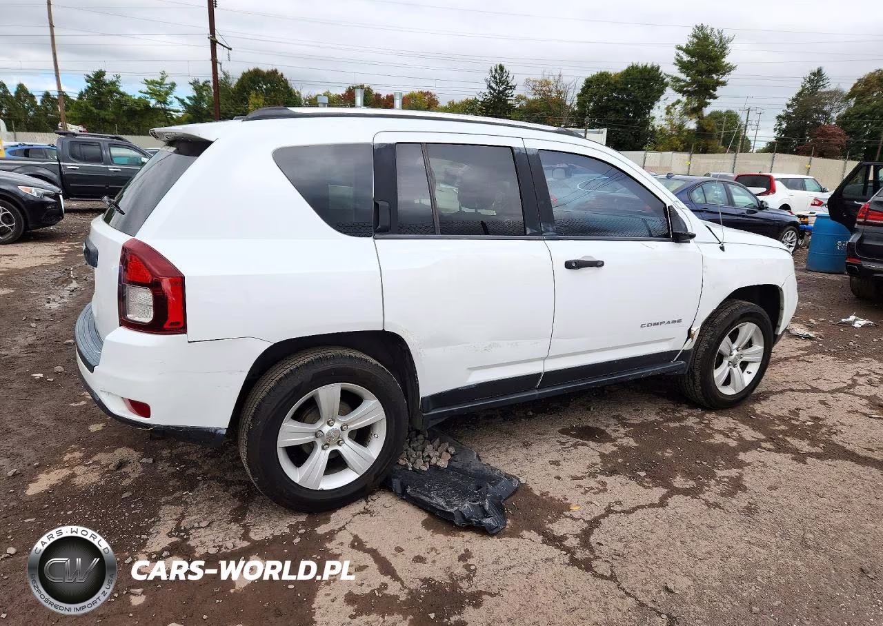 2014 Jeep Compass Sport VIN:1C4NJCBB0ED726167 - 3