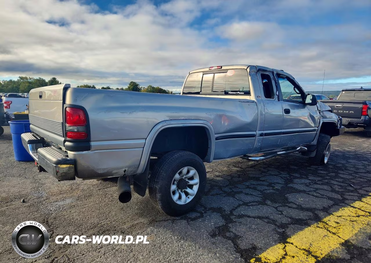 1999 Dodge Ram 2500 VIN:1B7KF2369XJ554970 - 3