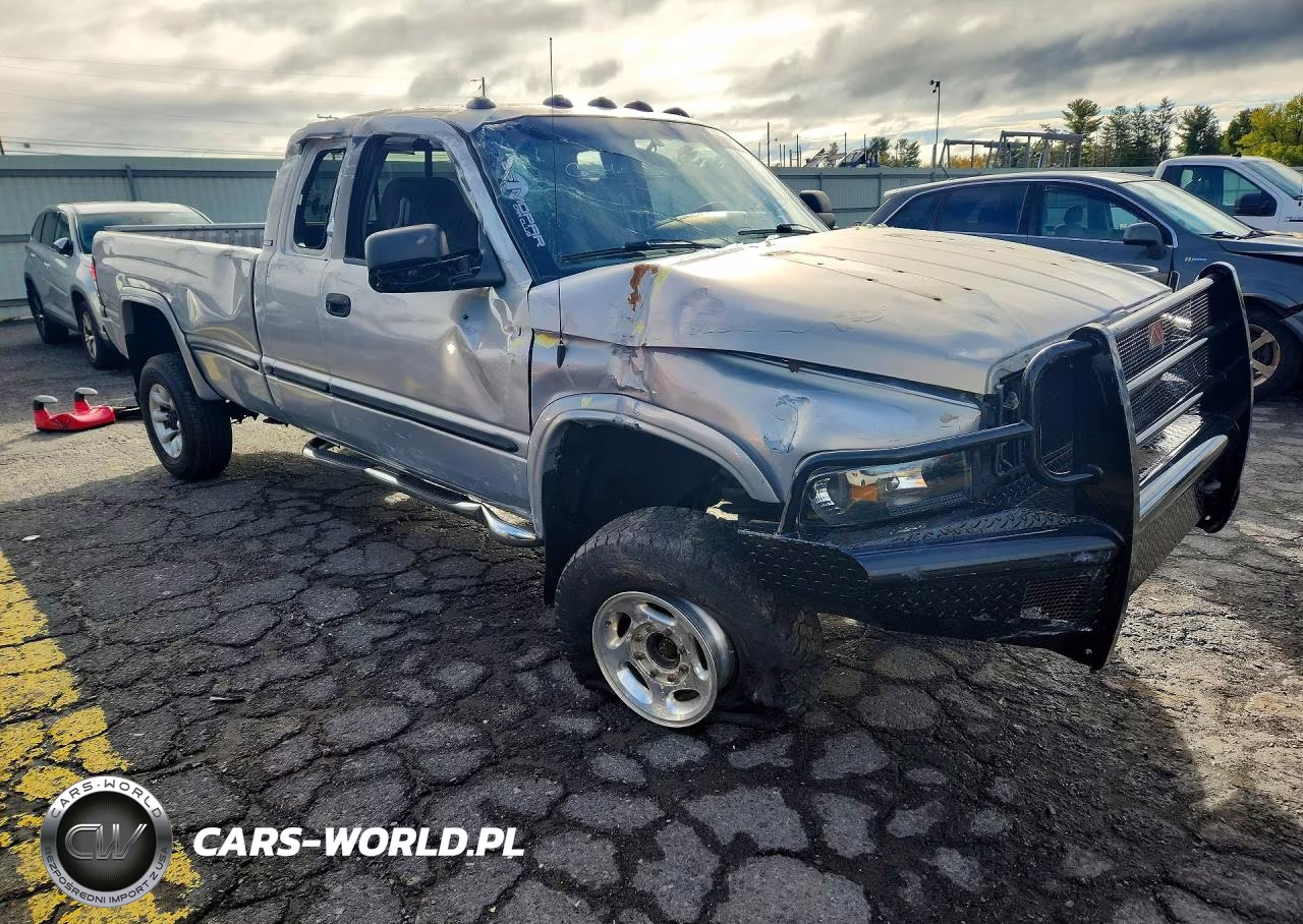 1999 Dodge Ram 2500 VIN:1B7KF2369XJ554970 - 4
