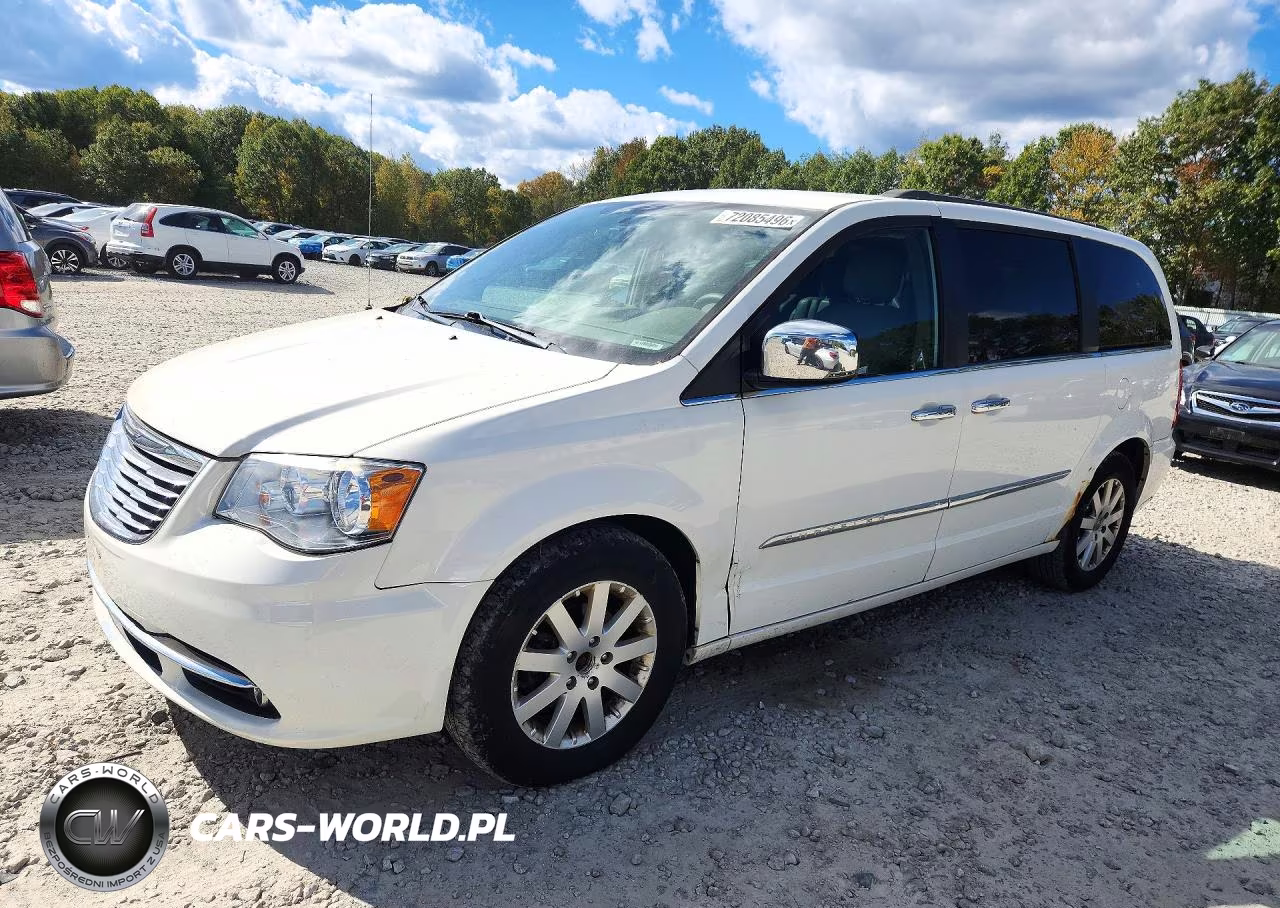 2011 Chrysler Town & Country Touring L