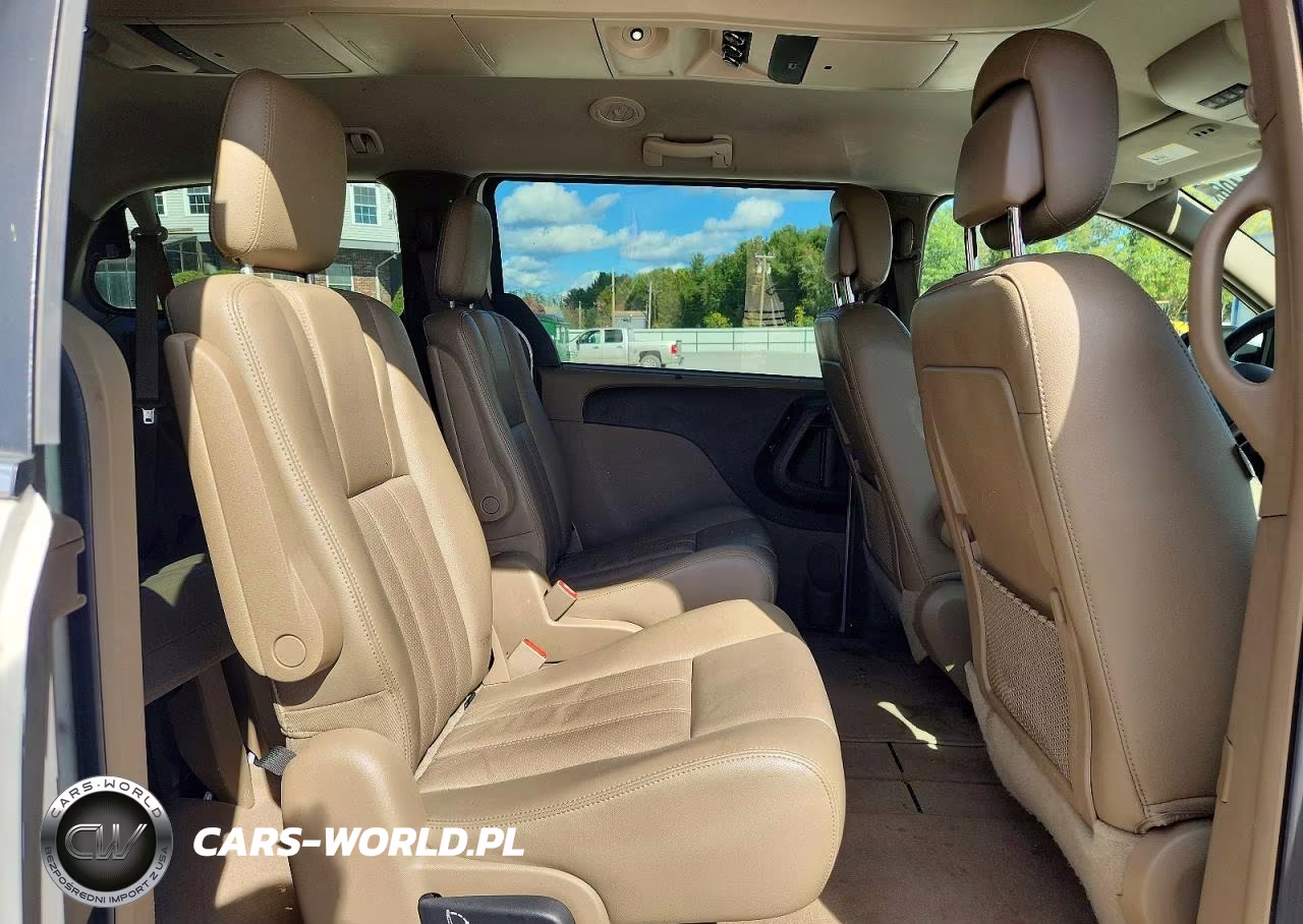2011 Chrysler Town & Country Touring L VIN:2A4RR8DG1BR781228 - 11