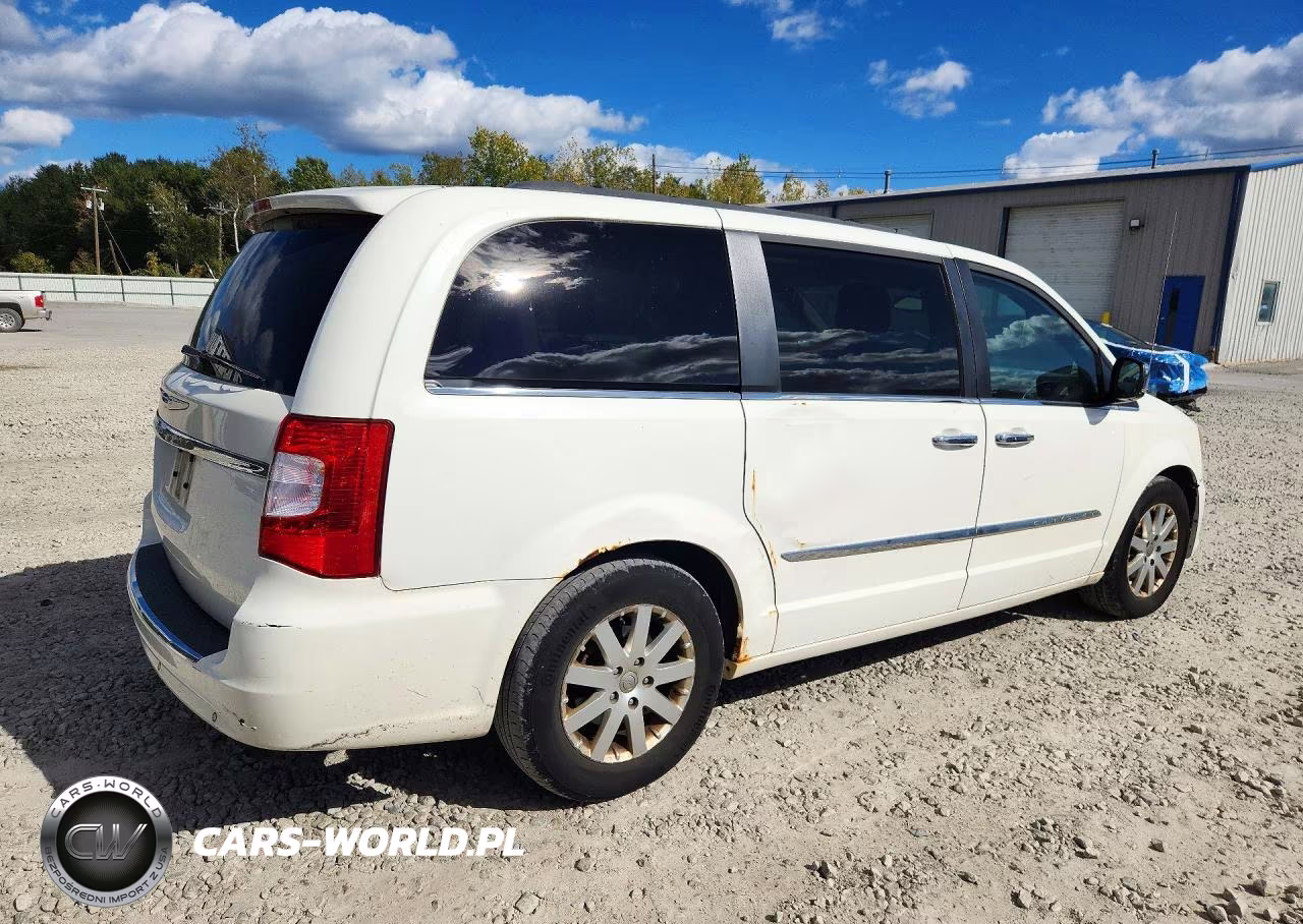 2011 Chrysler Town & Country Touring L VIN:2A4RR8DG1BR781228 - 3